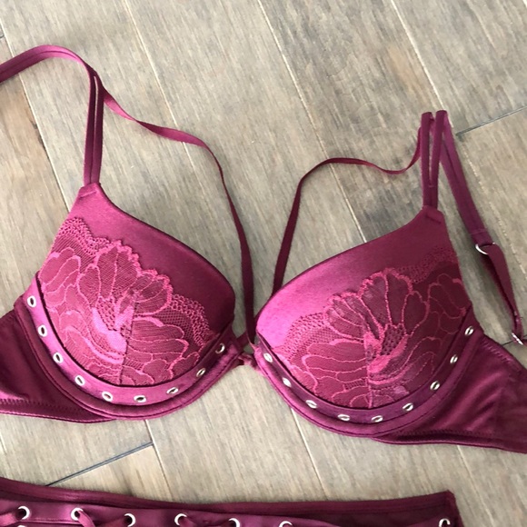 NEW Wine color lingerie set - Picture 2 of 4